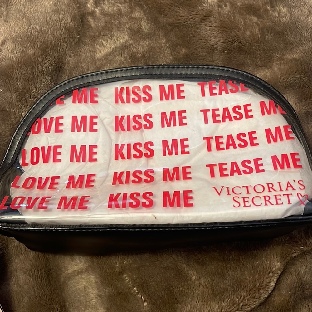 Victoria’s Secret kiss me tease me love me makeup bag clear new with tags pouch
